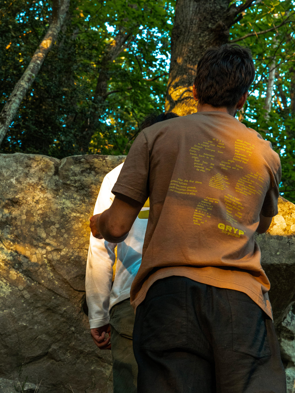 ROOTS - MOKA FLOWER T-SHIRT